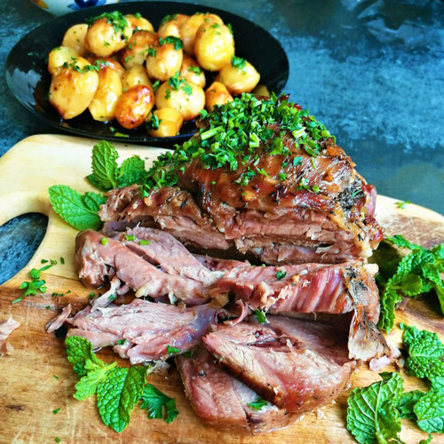 Cordero asado a la provenzal